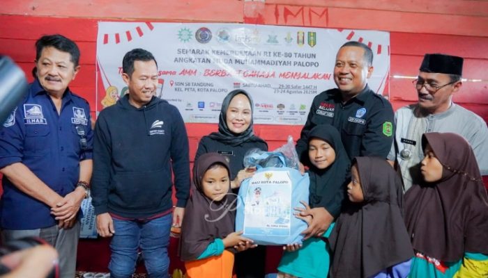 Wali Kota Palopo Kunjungi SDN 58 Tandung, Salurkan Bantuan untuk Siswa dan Petani