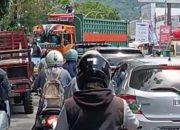 Dinilai Ganggu Arus Lalulintas, Pengendara di Palopo Minta Tetapkan Waktu Kendaraan Ekspedisi Bongkar Barang