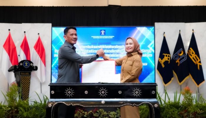 Bentuk Posbakum Kelurahan, Wali Kota Palopo Terima Penghargaan dari Kemenkumham Sulsel