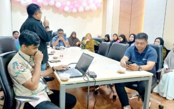 SMSI Sulsel Latih Karyawan Pelindo Makassar Menulis Berita