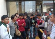 ALARM Unjuk Rasa Tuntut Polres Palopo Tangkap Pelaku Penganiayaan Mahasiswa Fakultas Hukum Unanda