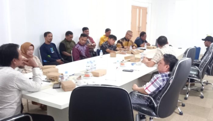 Komisi C DPRD Palopo Gelar RDP Bahas Jalan Tani Terhambat Pipa PERUMDA-TM