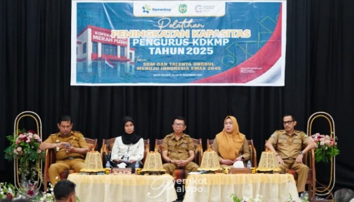 Plh Sekda Palopo Resmi Buka Pelatihan Peningkatan Kapasitas Koperasi Merah Putih