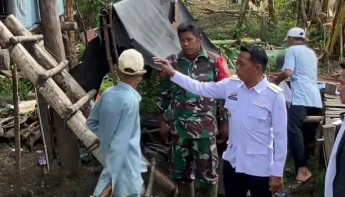 Bupati Sidrap Janji Buatkan Rumah Layak Huni untuk Keluarga Amir