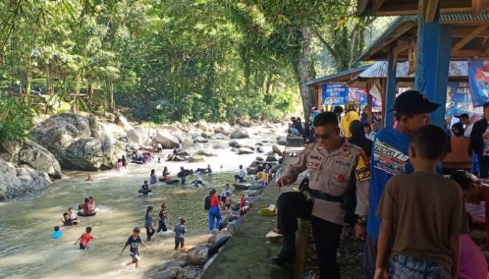 Instruksi Kapolres, Bhabinkamtibmas Murante Pengamanan di Lokasi Wisata Permandian
