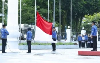 Upacara HUT PGRI dan KORPRI, Plh Sekda Palopo Ingatkan Jauhi KKN juga Pungli