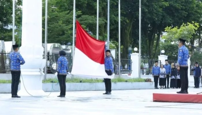 Upacara HUT PGRI dan KORPRI, Plh Sekda Palopo Ingatkan Jauhi KKN juga Pungli