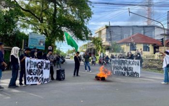 IPMIL Raya Parepare Kepung Jalan Trans Sulsel, Tagih Janji Soekarno soal Provinsi Luwu Raya