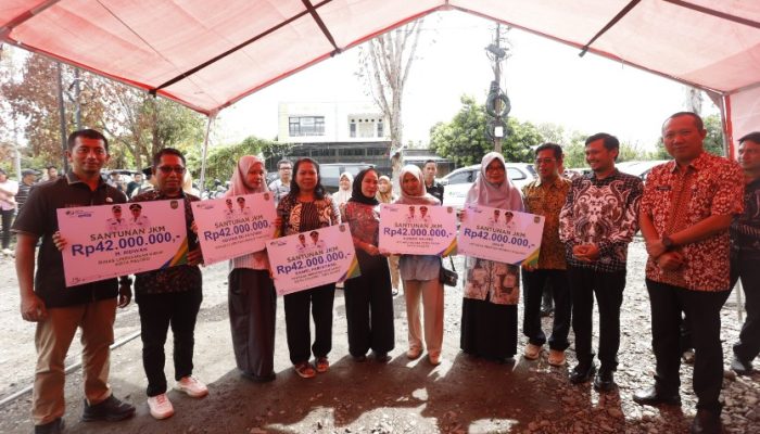 Wali Kota Palopo Serahkan Santunan JKM kepada Ahli Waris Nelayan, Nurbhakti : Program Terus Berlanjut