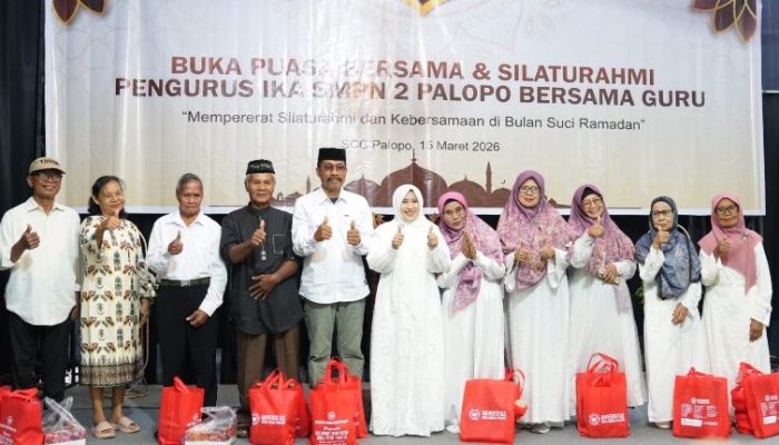 Silaturahmi dan Bukber IKA SMPN 2 Palopo, Pengurus Kompak Serukan “Oppo” untuk Prof Nila