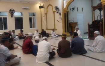 Suparman Mannuhung Sosialisasikan Program Pengabdian Masyarakat Melalui Kajian Keislaman di Masjid An-Nur
