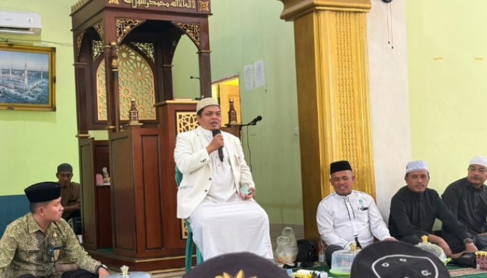 Ustadz Suparman Ajak Umat Maknai Hijrah dalam Tabligh Akbar YPRI Wasuponda