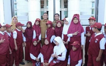 Irwan Bachri Syam Lepas Kontingen UCMAS Luwu Timur ke Ajang Nasional di Makassar