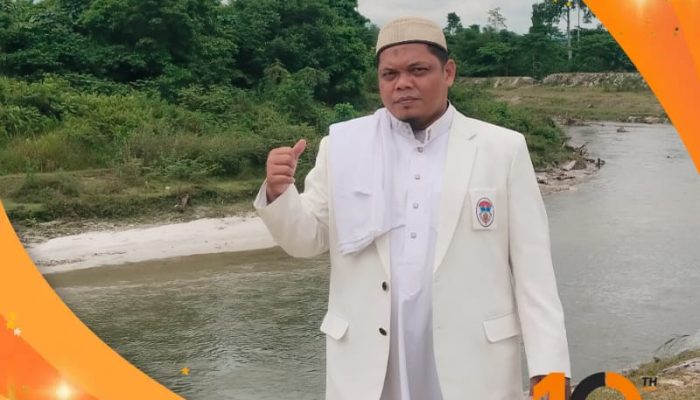 Dosen Unanda Diamanahi Membacakan Doa pada Pelatihan TOT RJI Sulsel