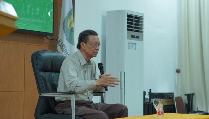Prof. Ryaas Rasyid Beri Pembekalan Kepemimpinan kepada Jajaran Pemkab Luwu