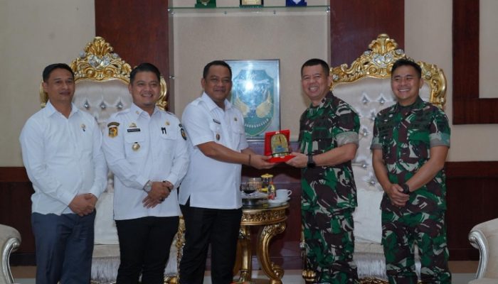 Danrem 141 Toddopuli dan Bupati Luwu Letakkan Batu Pertama Pembangunan Koramil Belopa