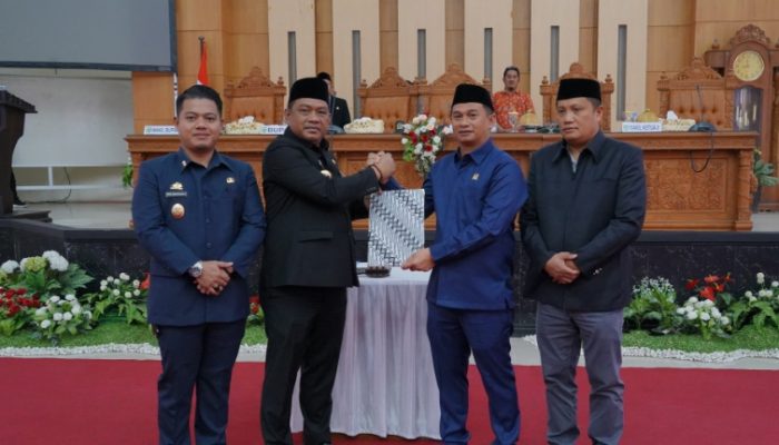 Luwu Siapkan Desa Baru dan Revisi Pajak Daerah, Tiga Ranperda Resmi Diserahkan ke DPRD