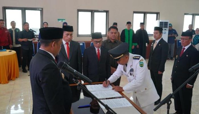 Bupati Luwu Lantik Pejabat Pimpinan Tinggi dan Administrator, Tekankan Integritas dan Kinerja