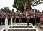 Sambut HUT Bhayangkara ke-80, Polres Palopo Gelar Ziarah dan Tabur Bunga di TMP