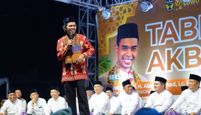 Ribuan Jamaah Padati Tabligh Akbar Ustaz Abdul Somad di Belopa, Bupati Luwu: Akan Jadi Agenda Tahunan