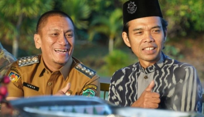 Bupati Luwu Timur Dampingi Ustaz Abdul Somad Nikmati Keindahan Danau Matano