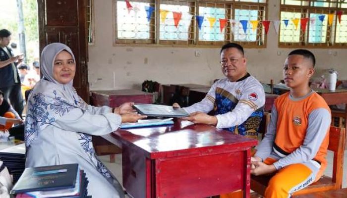 Gerakan Ayah Mengambil Rapor Tingkatkan Keterlibatan Orang Tua di Palopo