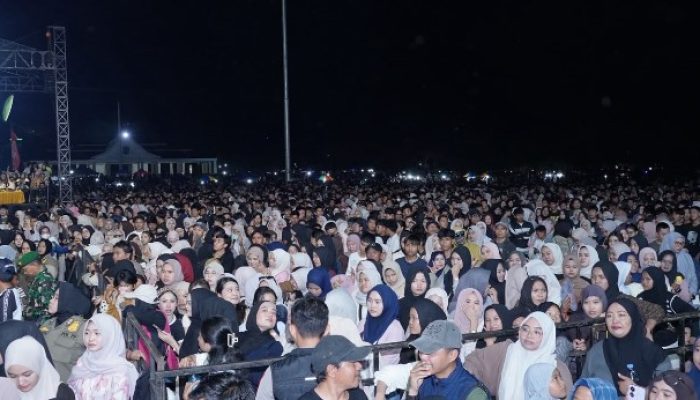 Puluhan Ribu Warga Meriahkan Malam Puncak HUT Ke-67 Luwu, UMKM Expo Catat Transaksi Sekitar Rp5 Miliar