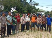 Bhabinkamtibmas Polsek Telluwanua Dampingi Walikota Palopo Salurkan Bantuan Pompa Air