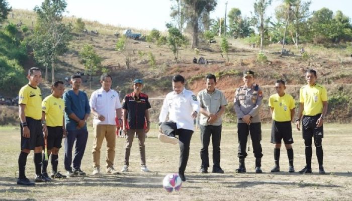 Wabup Luwu Buka Turnamen Pesta Panen Desa Binturu, Diikuti 48 Klub