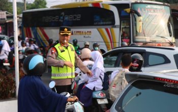 Kapolres Palopo Turun Langsung Atur Lalu Lintas di Kawasan Taman I Love Palopo