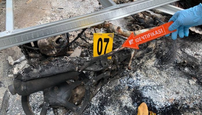 Resmob Polres Lutra Amankan Tiga Pria Terkait Dugaan Pembakaran Wisata Pantai Pabbukangen